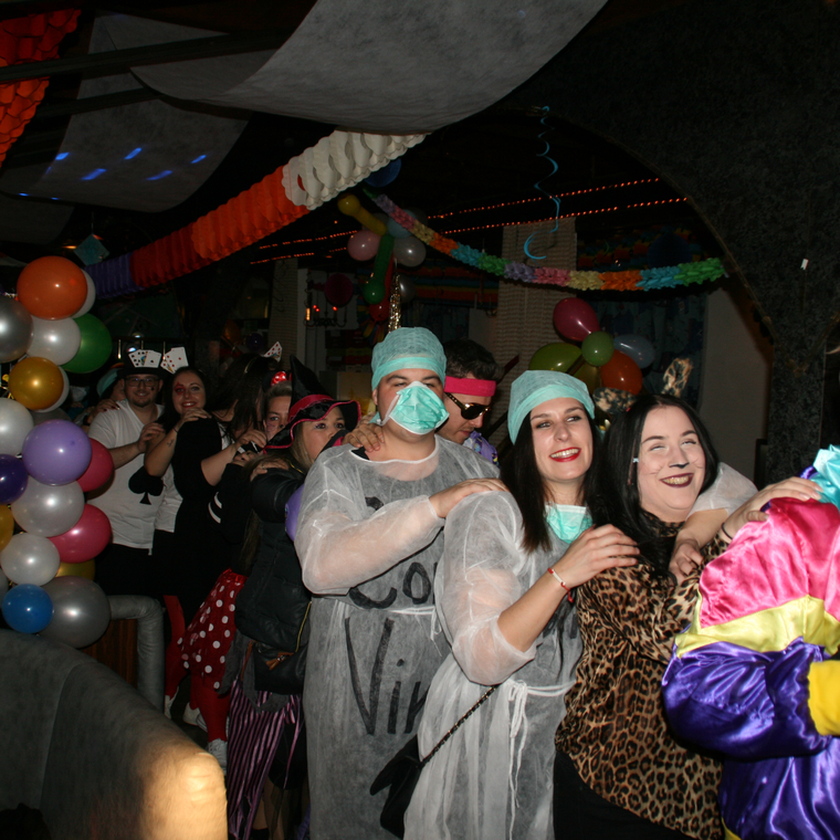 #001 Faschingsparty in der Ernibar Februar 2020