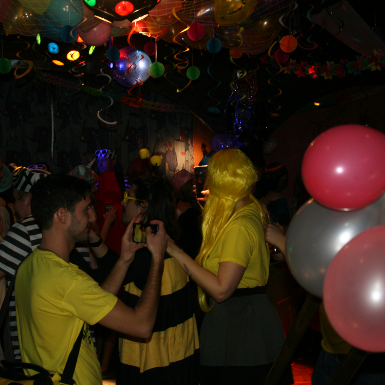 #001 Faschingsparty in der Ernibar Februar 2020