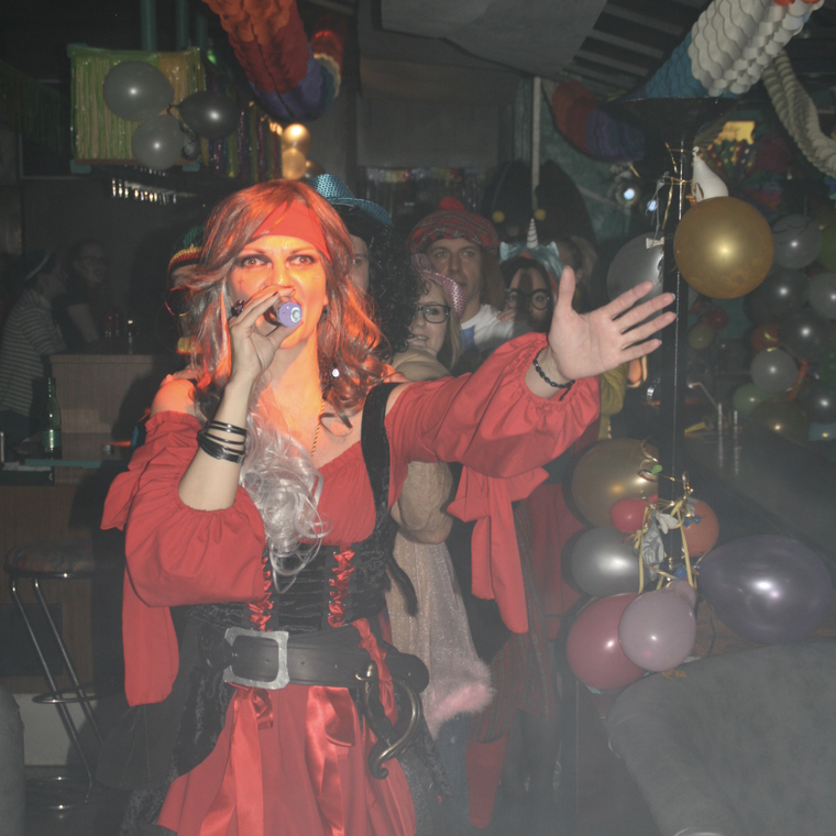 #001 Faschingsparty in der Ernibar Februar 2020